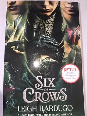 Six of Crows by Leigh Bardugo Paperback Netflix Edition